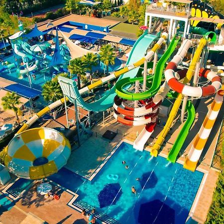 Dream World Aqua Hotel Side Buitenkant foto